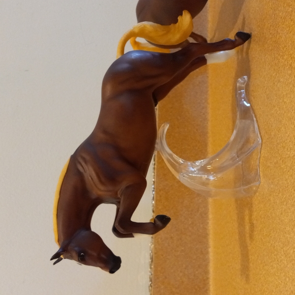 Breyer Other - Breyer BALLOU, 2 horses 1 stand, preloved